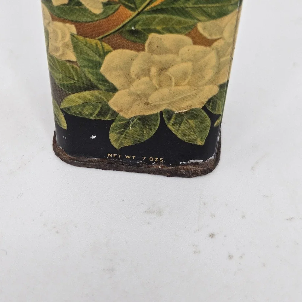 Vintage Landers Gardenia & Sweet Pea Blended Talc 7 oz‎ Floral Tin FULL Bathroom